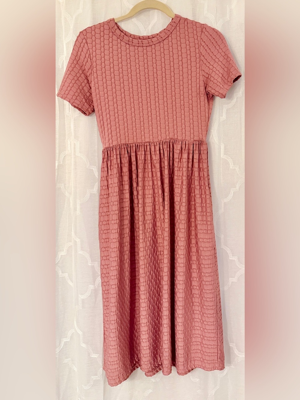 Velvet Torch Textured Dusty Rose Midi Dress Size Small